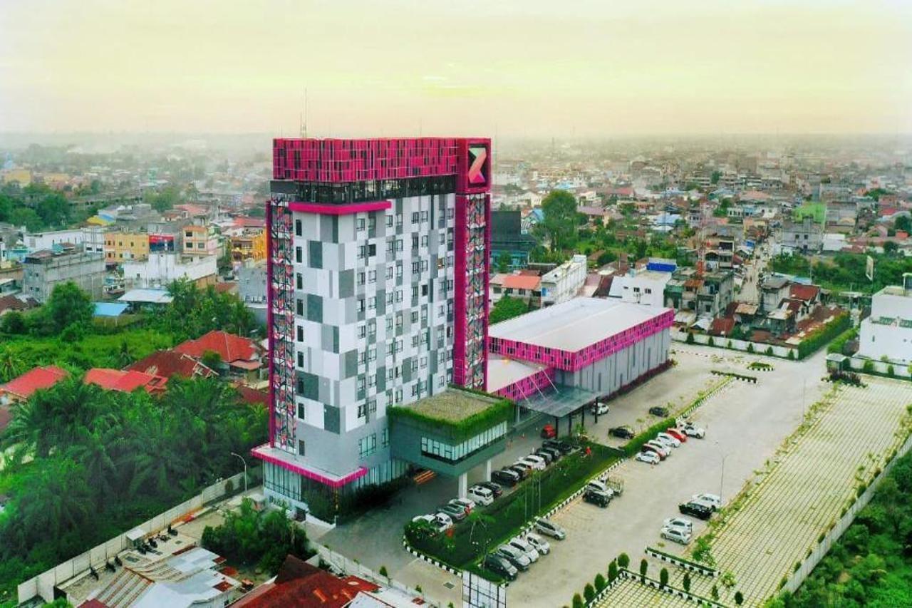 The Zuri Dumai Hotel Exterior photo